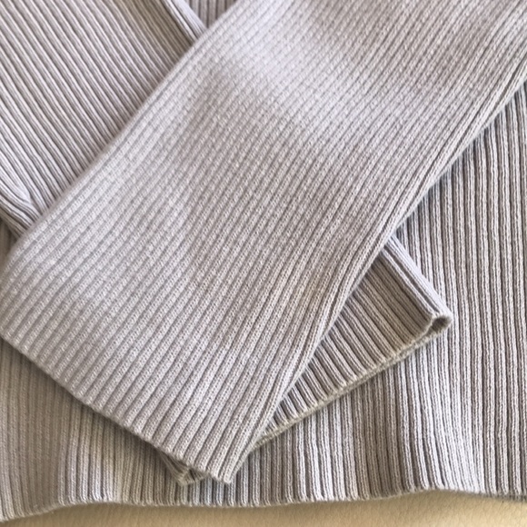 💯Cotton V neck sweater - Picture 2 of 6